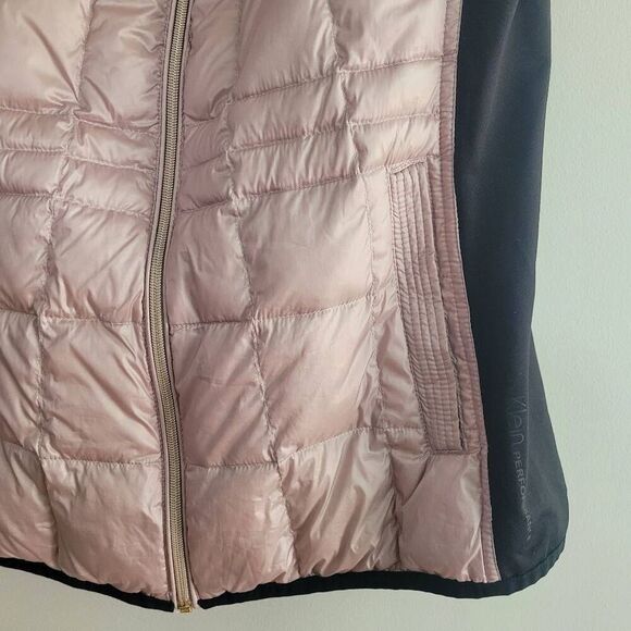Calvin Klein performance pastel pink down sleeveless vest asymmetric details - Picture 3 of 12